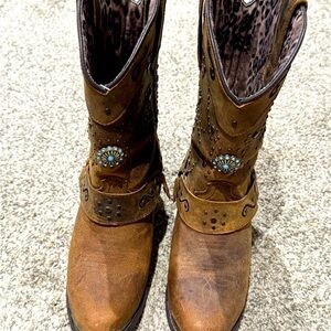 Dingo Brown Embellished Heeled Boots
